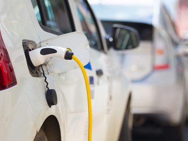 Elektrikli Araç İstasyonuna Yüzde 130 Zam Geldi