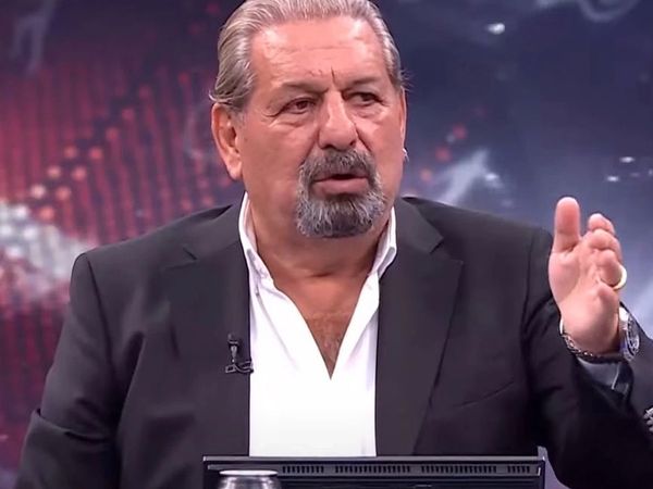 Erman Toroğlu evde çıplak gezdiğini açıkladı