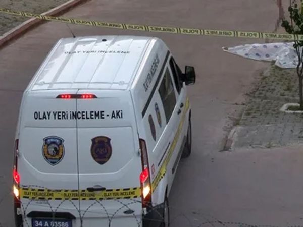 Esenyurt'ta lüks sitede skandal ölüm! Olay yerinden panik halinde kaçtılar