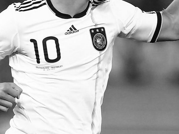 Eski Alman futbolcu Uwe Seeler hayatını kaybetti!