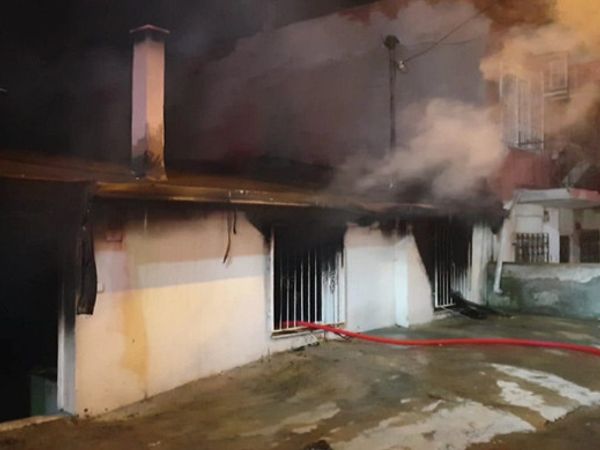 Evi Ateşe Verdi ve Kaçtı