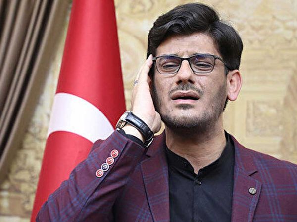 Ezan okuma yarışmasında şampiyon olan Muhsin Kara'nın FETÖ'yü savunan paylaşımları sosyal medyada tartışma konusu oldu