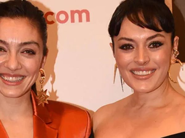 Ezi Mola ve Merve Dizdar'ın zorlu uçak yolculuğu