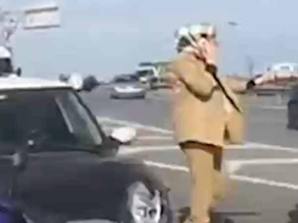 Otoyolda Kadın Sürücüye Çarpan Magandanın Yaptığı Şaşırttı