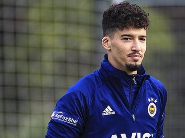 Fenerbahçeli Altay Bayındır Taraftarlara Seslendi