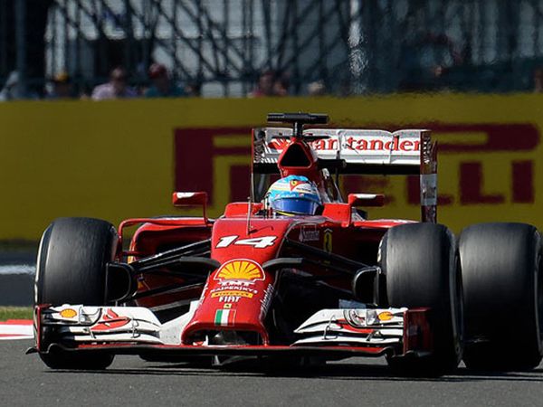 Formula 1'de Britanya Yarışında Korkutan Kaza!