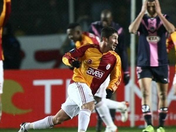Galatasaray 4-3 Bordeaux'u UEFA Kupasının Dışına Etmişti