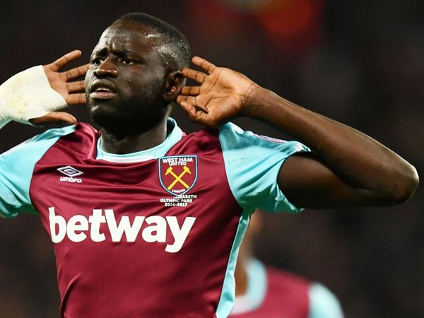 Galatasaray Cheikhou Kouyate'yi Kadrosuna Katmak İstiyor!