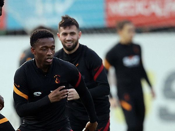 Galatasaray'dan Kiralık Olarak Almeria'ya Transfer Olan Valentine Ozornwafor Performansıyla Hayal Kırıklığı Oluşturdu!