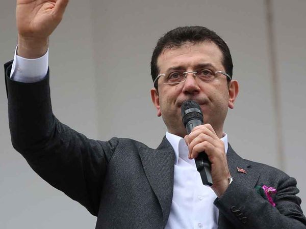 Gazeteci Nevşin Mengü anlattı: İstanbul Büyükşehir Belediyesi Başkanı Ekrem İmamoğlu'nu bitiren hatalar