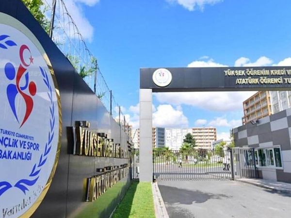 Gençlik ve Spor Bakanı: Gençlerimiz Hükümetimizin Güvencesi Altındadır