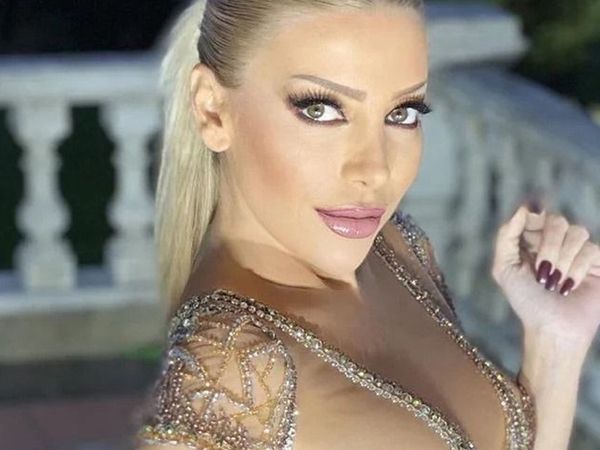 Gülşah Saraçoğlu Sahneye Atladı, Ünlü Modacıyı Görenler Şaşkınlığa Uğradı