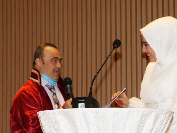 Güngören Belediyesi'nde Down Sendromlu Birey Nikah Kıydı