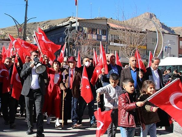 Hakkari Türkkan'a Tepkili!