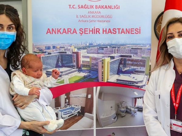 Hamileyken Aşılanan Doktorun Bebeği Antikorlu Doğdu