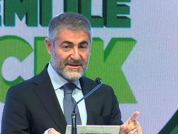 Hazine ve Maliye Bakanı 3 noktayı işaret etti: Bu yılın ilk çeyreğinde yüzde 7 büyüyebiliriz