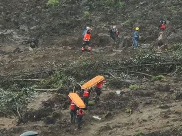 Heyelanda 16 kişi hayatını kaybetti