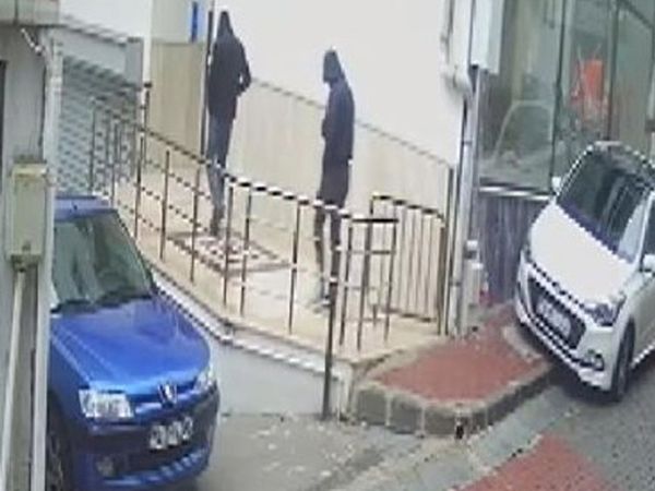 Hırsızlar 3 Aylık Bebeğin Altınlarını Çaldılar