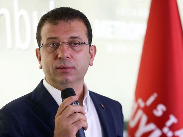 İBB Başkanı Ekrem İmamoğlu'na karşı öğrencilerin tepkisi çığ gibi büyüyor!