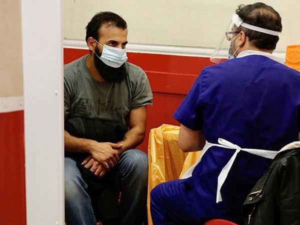 İngiltere’de Müslümanlara Özel Aşı Merkezi