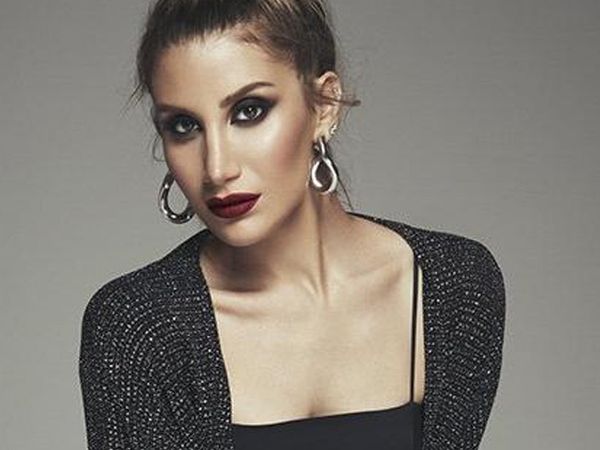 İrem Derici Kimdir?