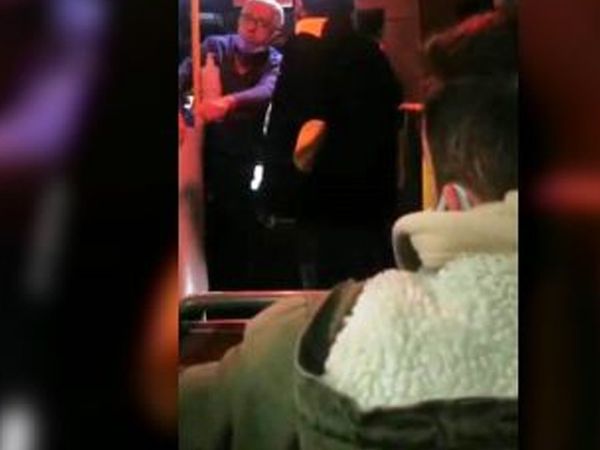 İşçi Kıyafetleriyle Toplu Taşımaya Bindi! Şoför Koltukları Kirletir Diye Oturtmadı