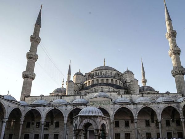 İslamiyeti Bırakıp Ateist Olan Ünlüler