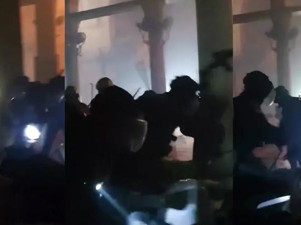İsrail Mescid-i Aksa'ya saldırdı