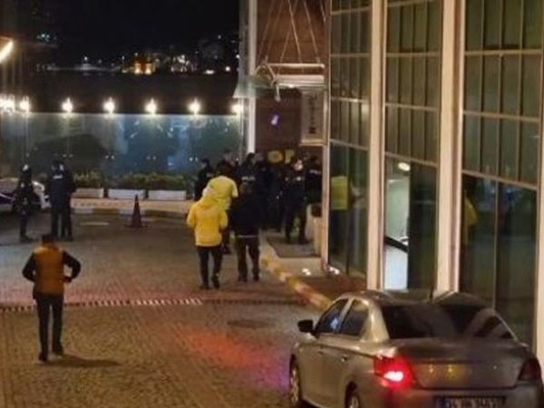 İstanbul Beşiktaş'ta korkutan olay: Ünlü bir otelin 7'nci katından düşen kadını hayatını kaybetti!