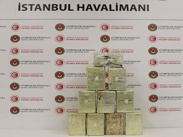 İstanbul Havalimanı'nda Gümrük Muhafaza Kaçakçılık ekiplerince uyuşturucu operasyonu gerçekleştirildi!