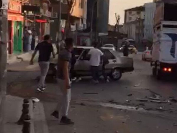 İstanbul’da Drift Yapan Magandalar Yayaları Ezmeye Çalıştı