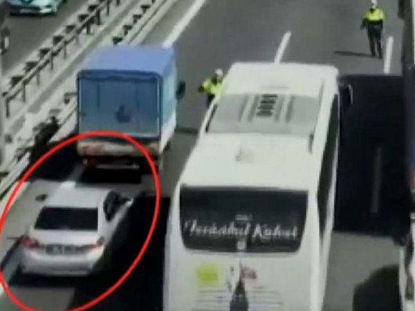 İstanbul'da Emniyet Şeridini İhlal Eden Sürücü Yakalandı