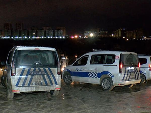 İstanbul'da Esrarengiz Kazı! Polis, Büyükçekmece'de Gece Boyunca Nöbet Tuttu!