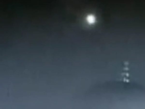 İstanbul’da hareketli anlar: Meteor düşüşü kayıt altına alındı