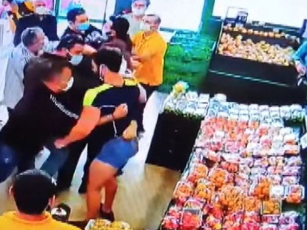 İstanbul’da Markette Olaylı Kavga: 3 Jandarma Yaralandı