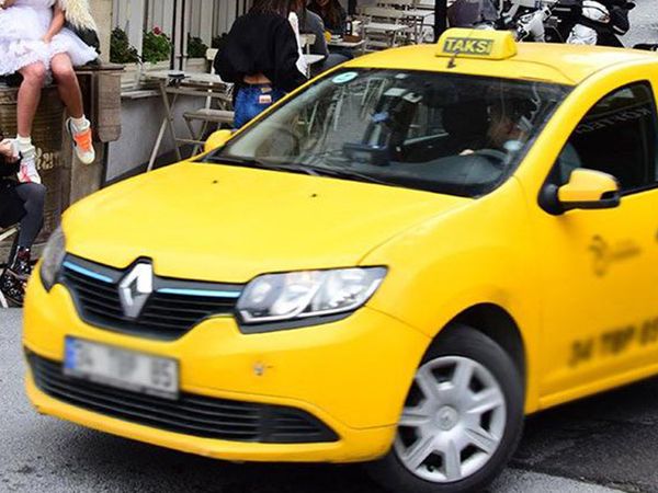 İstanbul’da Taksilerde Kısa Mesafe Sorunu! 'Plaka Sahipleri Önüne Gelene Arabayı Veriyor'