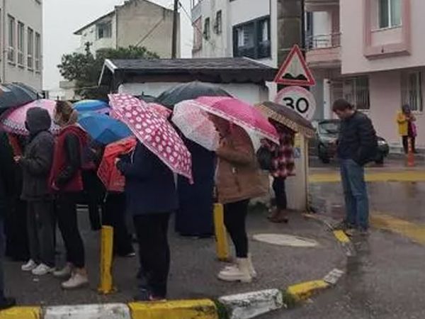 İzmir’de Bir Okulda Ortaya Atılan İddia Velileri Ayaklandırdı