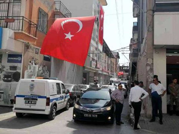 İzmir'e şehit ateşi düştü: Pençe-Kilit operasyon bölgesinde çıkan çatışmada şehit oldu