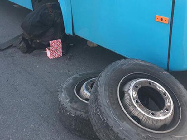 Kahramanmaraş'ta Halk Otobüsünden Ayrılan Tekerlek Dehşet Saçtı