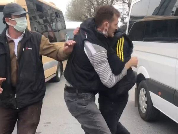 Kaza Sonrası Minibüs ve Kamyon Şoförü Kavga Etti