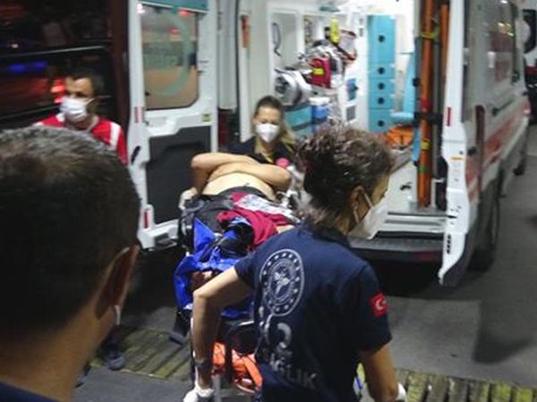'Kız Gibi Oynamayın' Sözünden Kavga Çıkartan Grup Polis Vurdu