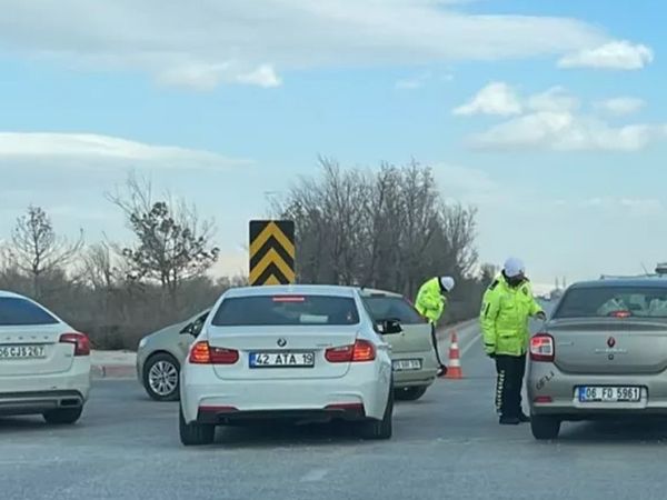 Konya'da Kum Fırtınası Çıktı! Bazı Yollar Trafiğe Kapatıldı