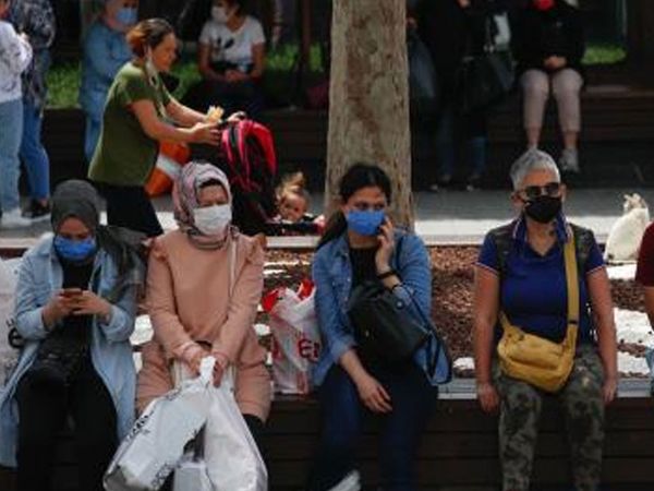 Kovid-19 Aşısı Olmayanlar İçin Yeni Düzenleme: Konser ve Sinema gibi yerlere Gidemeyecek