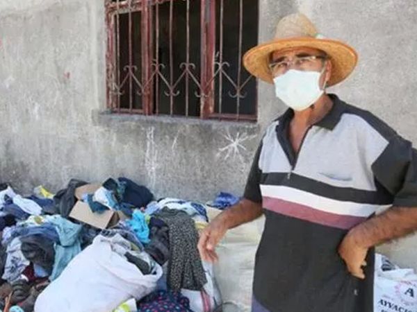 Manavgat'ta Yangından Etkilenen Mahallelerde Evlere Kırmızı Çarpı Atıyorlar