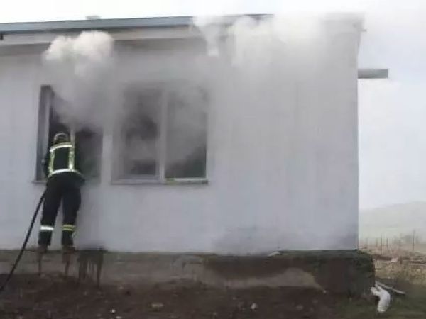 Manisa’da Yangın Faciası: Dumandan Zehirlenen 3 Yaşındaki İkizler Hayatını Kaybetti!