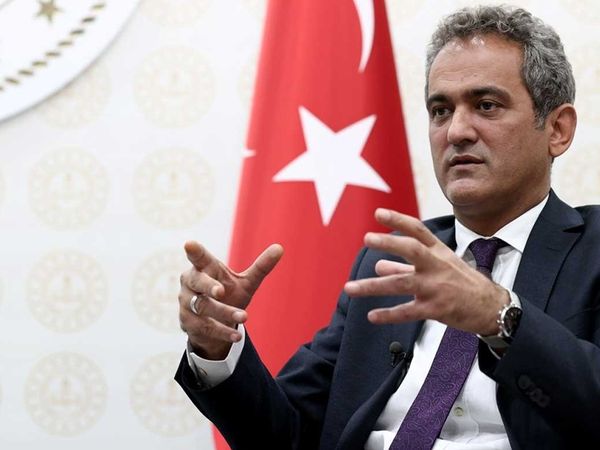 MEB'den flaş açıklama! Türkiye'de ilk kez düzenleniyor: uzman ve başöğretmenlik eğitim programı bugün başladı