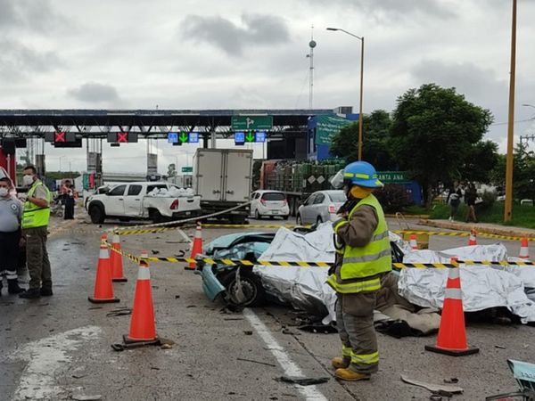 Meksika'da Freni Patlayan Tır 4 Kişinin Ölümüne Sebep Oldu