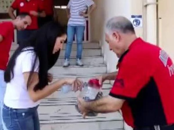 Mersin’de Bir Eve Giren 2 Metrelik Yılan Korku Dolu Anlar Yaşattı