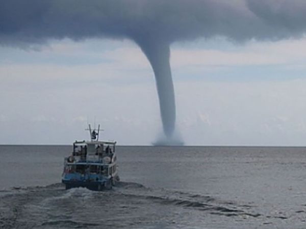 Meteoroloji uyarmıştı: Karadeniz’de hortum