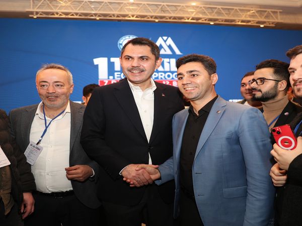 Murat Kurum, Pendik'te Sivil Toplum Kuruluşlarıyla buluştu: “Yüzlerce sosyal konut yapacağız!”